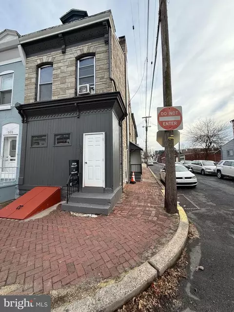 550 Douglass St, Reading, PA 19601