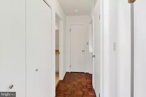 Entry Way - 1 Muirfield Dr, Reading, PA 19607 photo 2 of 2