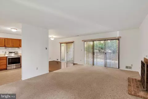 Living - 1 Muirfield Dr, Reading, PA 19607 photo 1 of 3