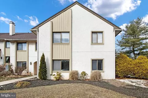 1 Muirfield Dr, Reading, PA 19607