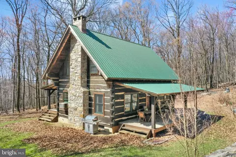 489 Airport Rd, Bethel, PA 19507