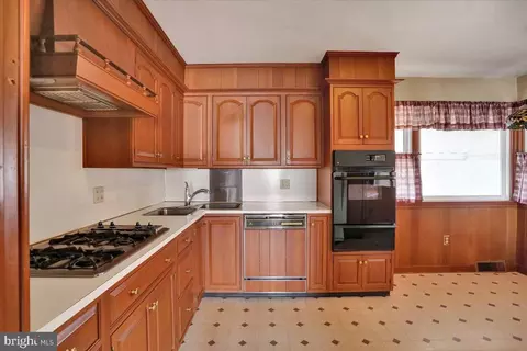 514 Harding Ave, Reading, PA 19607 photo 7