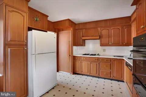 514 Harding Ave, Reading, PA 19607 photo 9