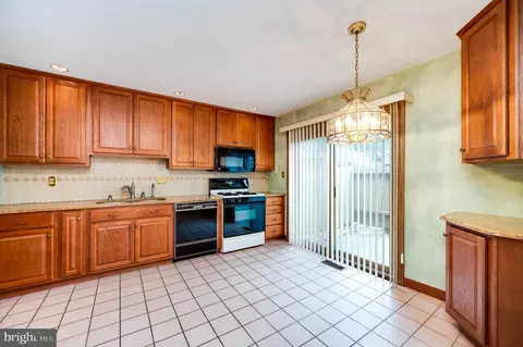 133 Merion Ln, Reading, PA 19607 photo 11