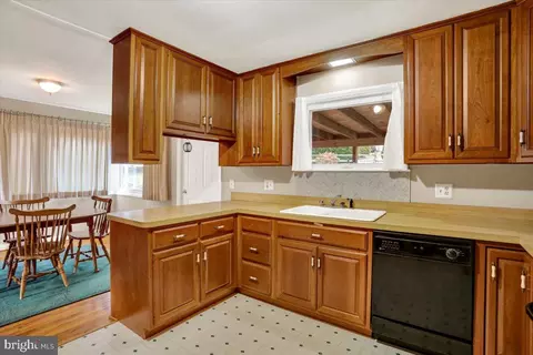 60 Octagon Ave, Reading, PA 19608 photo 11