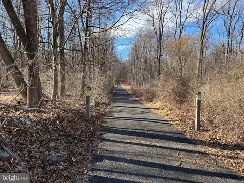 300-308 Conrad Rd, Barto, PA 19504