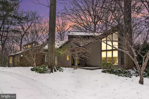209 Deer Hill Rd, Reading, PA 19607 photo 2