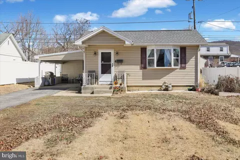 4223 8th Ave, Temple, PA 19560