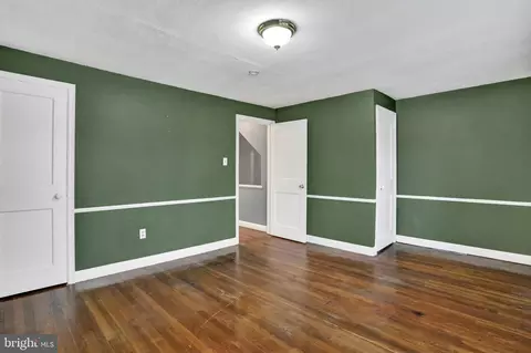 Entry Way - 1147 Gregg Ave, Reading, PA 19607 photo 4 of 5