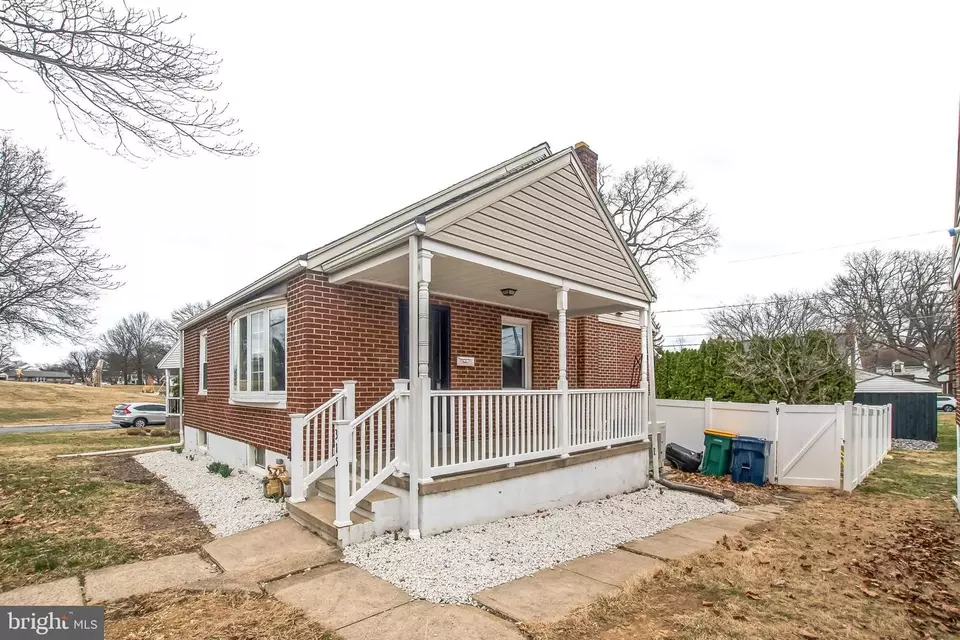 Exterior - 315 Amherst Ave, Reading, PA 19609 photo 2 of 4