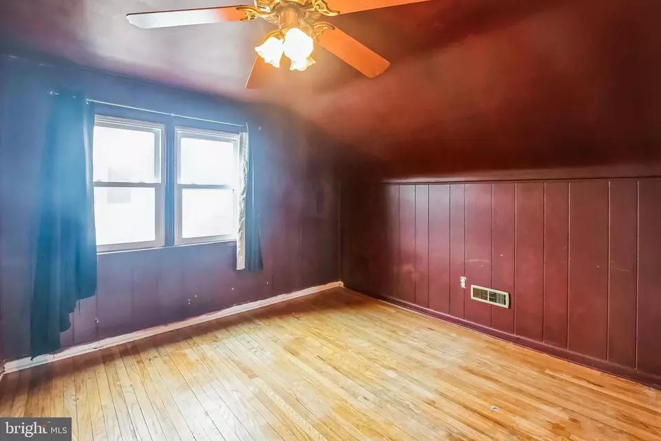 Bedroom - 315 Amherst Ave, Reading, PA 19609 photo 3 of 3