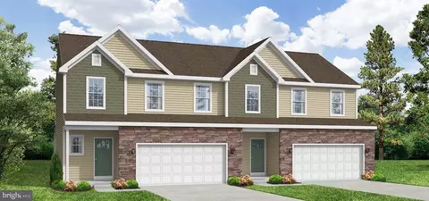 133 Sunglo Dr #( 28), Leesport, PA 19533