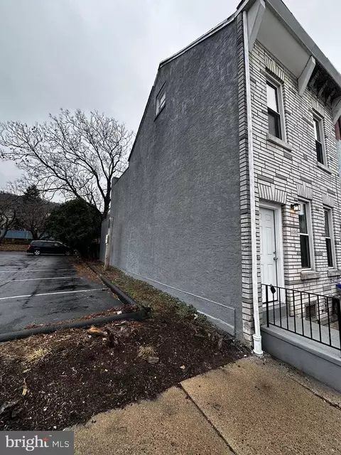 1138 Muhlenberg St, Reading, PA 19602 photo 4