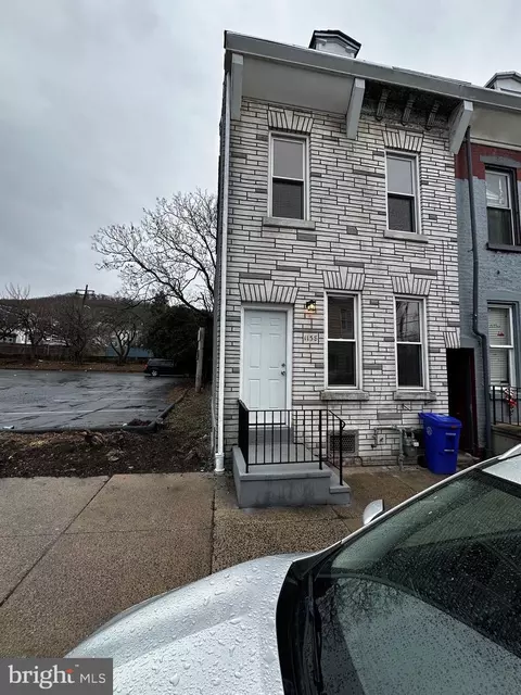 1138 Muhlenberg St, Reading, PA 19602 photo 2