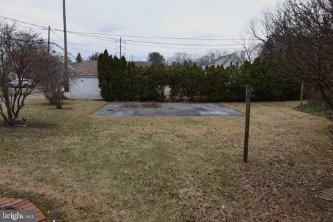 202 Parkside Ave, Reading, PA 19607 photo 30