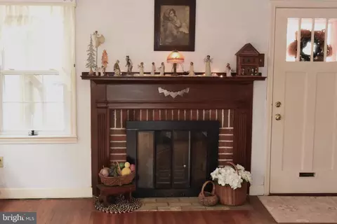 202 Parkside Ave, Reading, PA 19607 photo 4