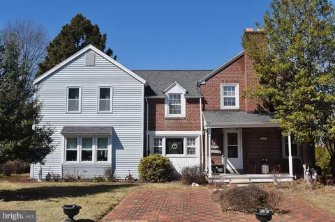 202 Parkside Ave, Reading, PA 19607 photo 2