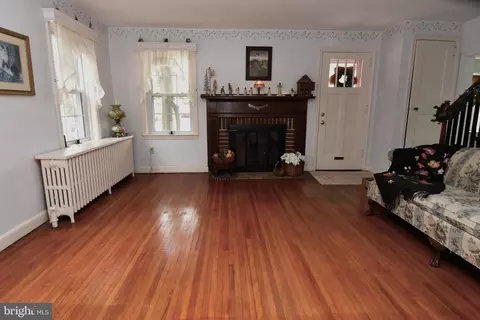 202 Parkside Ave, Reading, PA 19607 photo 3
