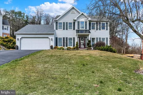 56 Patterson Dr, Robesonia, PA 19551