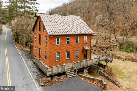833 Wyomissing Rd, Mohnton, PA 19540