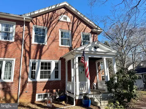 711 Wayne Ave, Reading, PA 19611