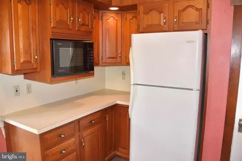 711 Wayne Ave, Reading, PA 19611 photo 9