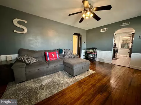 800 Milford Ave, Reading, PA 19607 photo 5