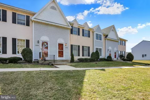 2806 Kingston Dr, Reading, PA 19608 photo 2