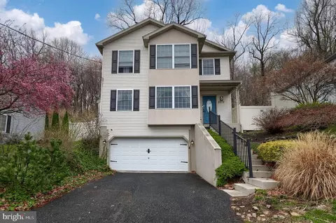 2272 Ochre St, Reading, PA 19606