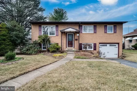 3538 Raymond St, Reading, PA 19605