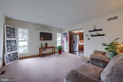 100 Roxberry Dr, Reading, PA 19608 photo 10