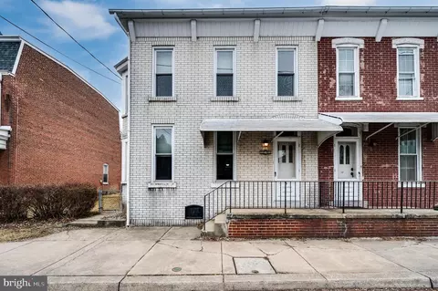 59 S Whiteoak St, Kutztown, PA 19530