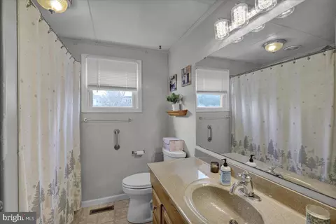 164 Butternut Ct, Reading, PA 19608 photo 13