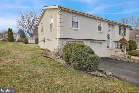 164 Butternut Ct, Reading, PA 19608 photo 4
