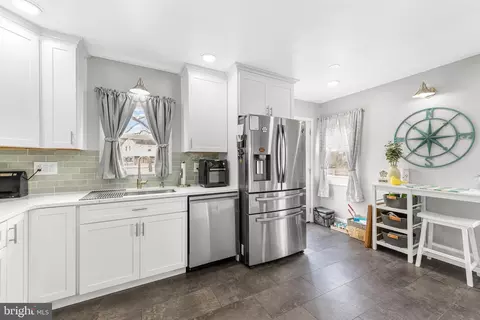 203 Eric Ave, Reading, PA 19607 photo 11