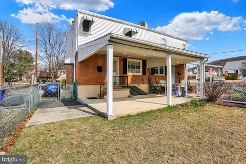1618 County St, Reading, PA 19605 photo 27
