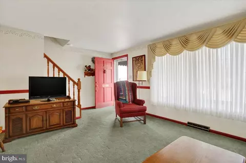 1618 County St, Reading, PA 19605 photo 6