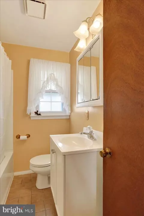 1618 County St, Reading, PA 19605 photo 17