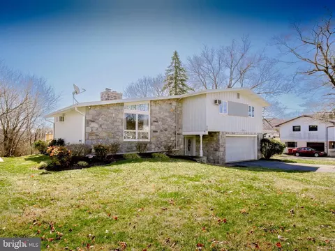 519 Hill Rd, Wernersville, PA 19565