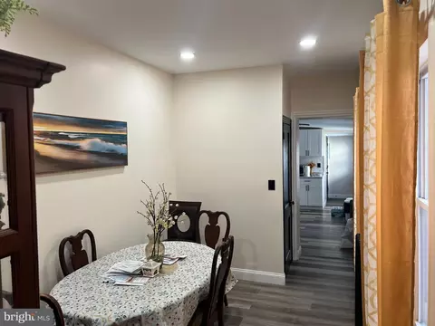Entry Way - 1125 Oley St, Reading, PA 19604 photo 2 of 3