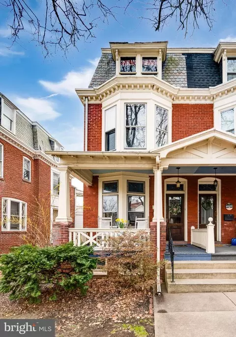 128 N 5th St, Hamburg, PA 19526