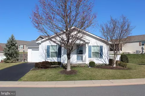 94 Westin Rd, Douglassville, PA 19518