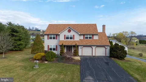 201 Mountain Top Rd, Wernersville, PA 19565