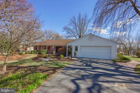 1 Allison Rd, Reading, PA 19601 photo 2