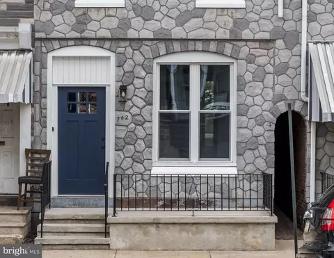 742 N 11th St, Reading, PA 19604