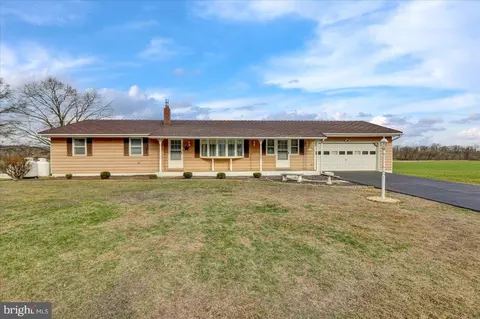9517 Longswamp Rd, Mertztown, PA 19539