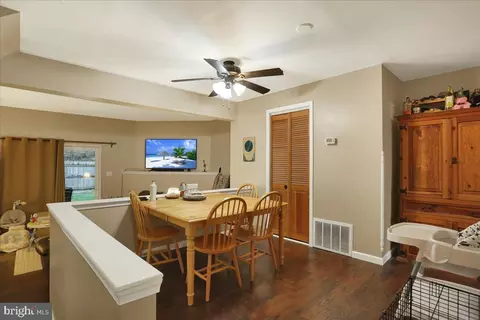 1228 Fox Run, Reading, PA 19606 photo 8