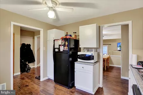 1228 Fox Run, Reading, PA 19606 photo 5