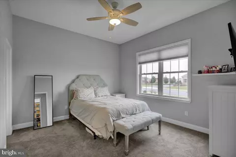 Bedroom - 7 Foxgrove Dr Rd, Sinking Spring, PA 19608 photo 4 of 8