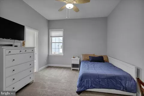 Bedroom - 7 Foxgrove Dr Rd, Sinking Spring, PA 19608 photo 3 of 8